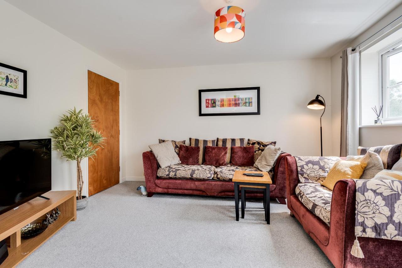 Modern 2 Bedroom Apartment In Popular Jericho !!! 옥스퍼드 외부 사진