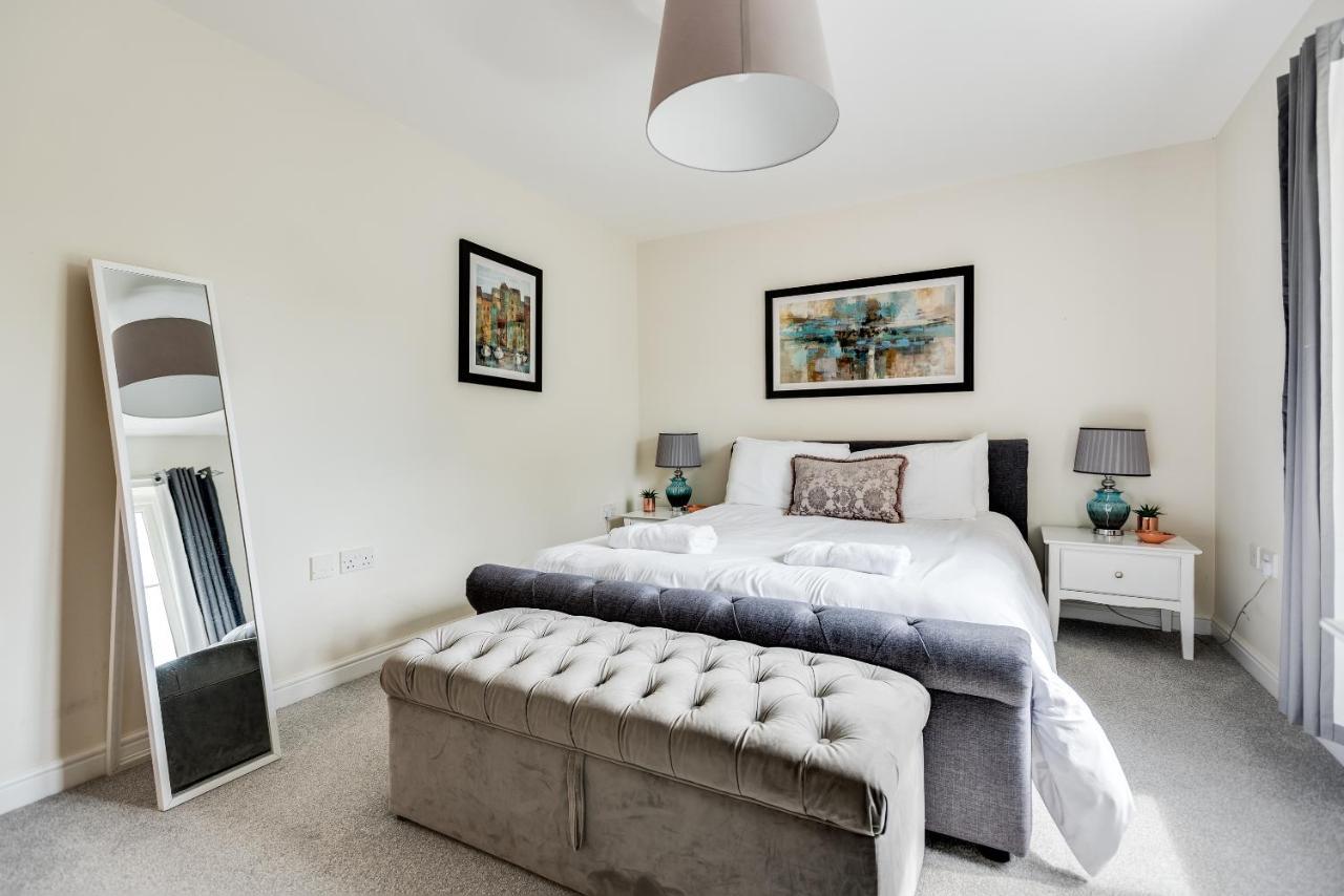 Modern 2 Bedroom Apartment In Popular Jericho !!! 옥스퍼드 외부 사진
