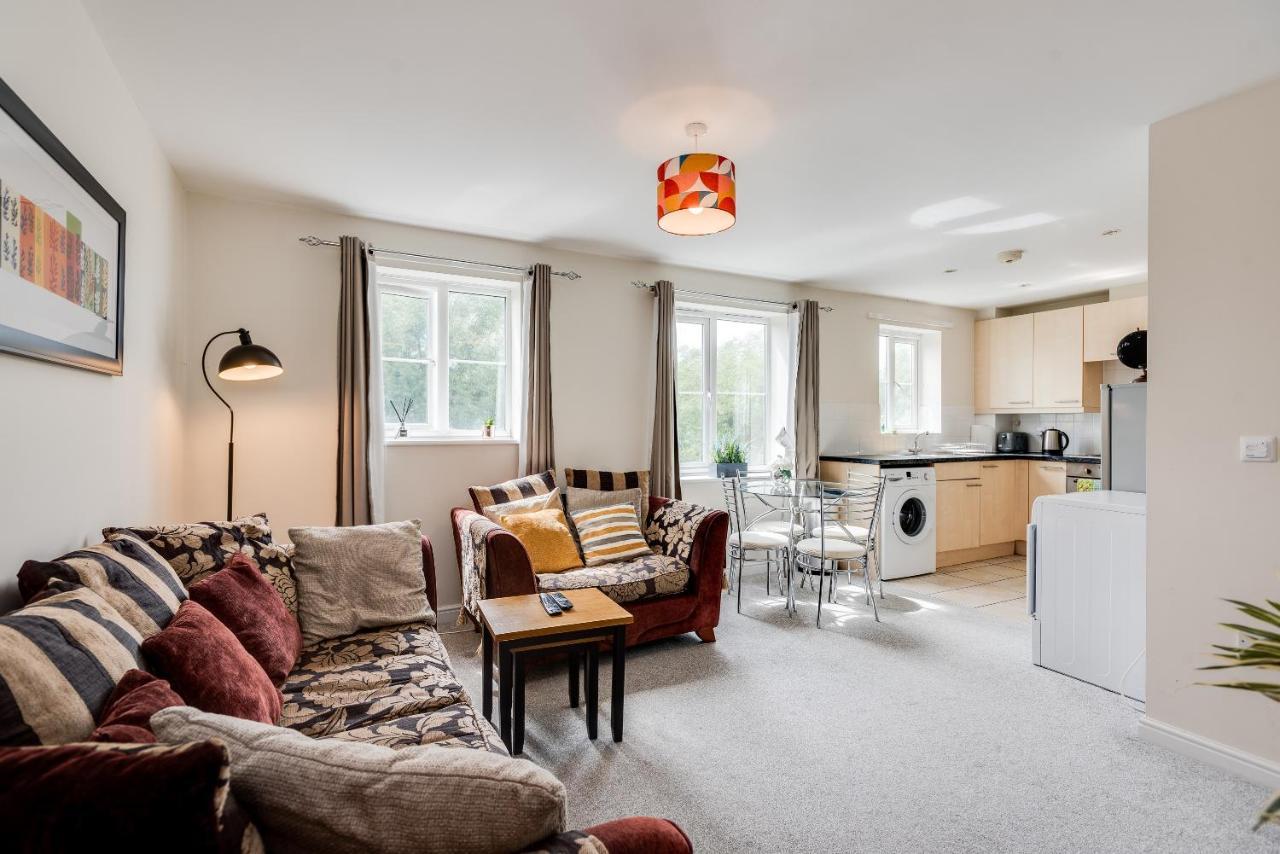 Modern 2 Bedroom Apartment In Popular Jericho !!! 옥스퍼드 외부 사진