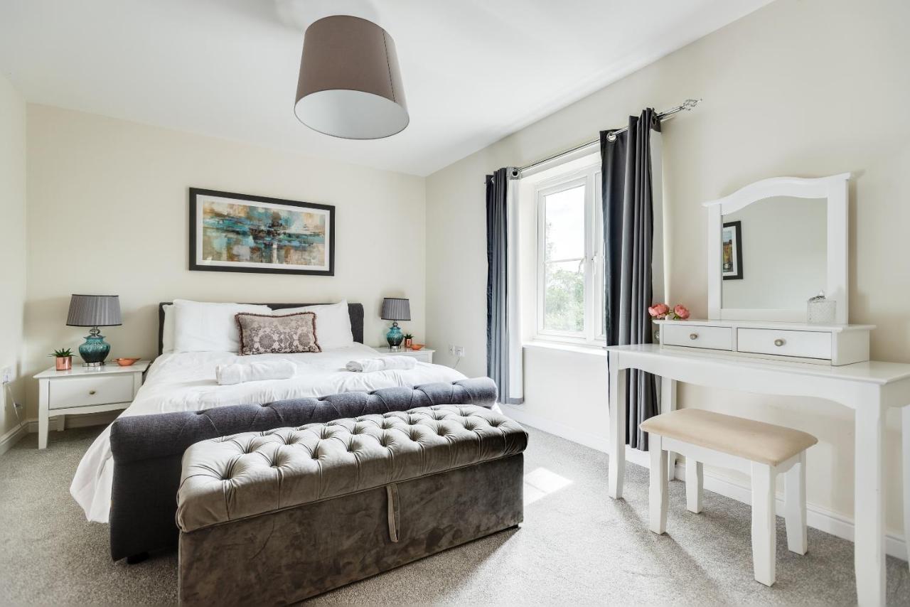 Modern 2 Bedroom Apartment In Popular Jericho !!! 옥스퍼드 외부 사진